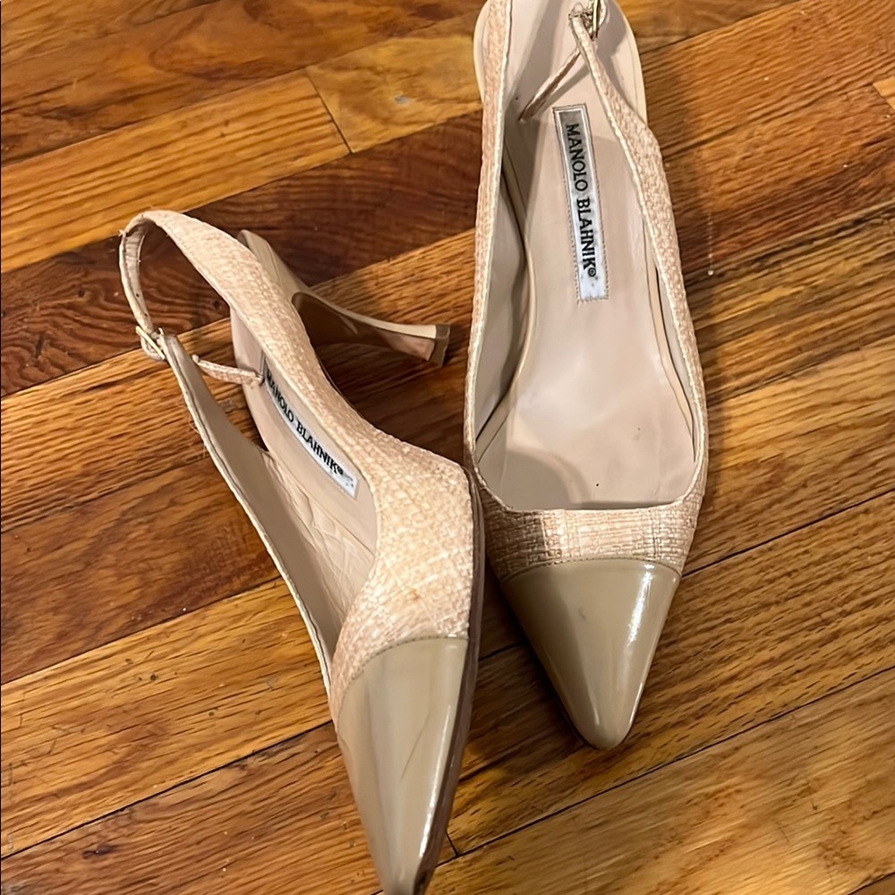 Manolo Blahnik Cream Pointed-Toe Heels